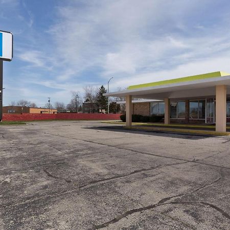 Motel 6-Lincoln, Il Exteriör bild