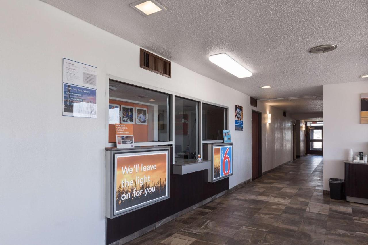 Motel 6-Lincoln, Il Exteriör bild